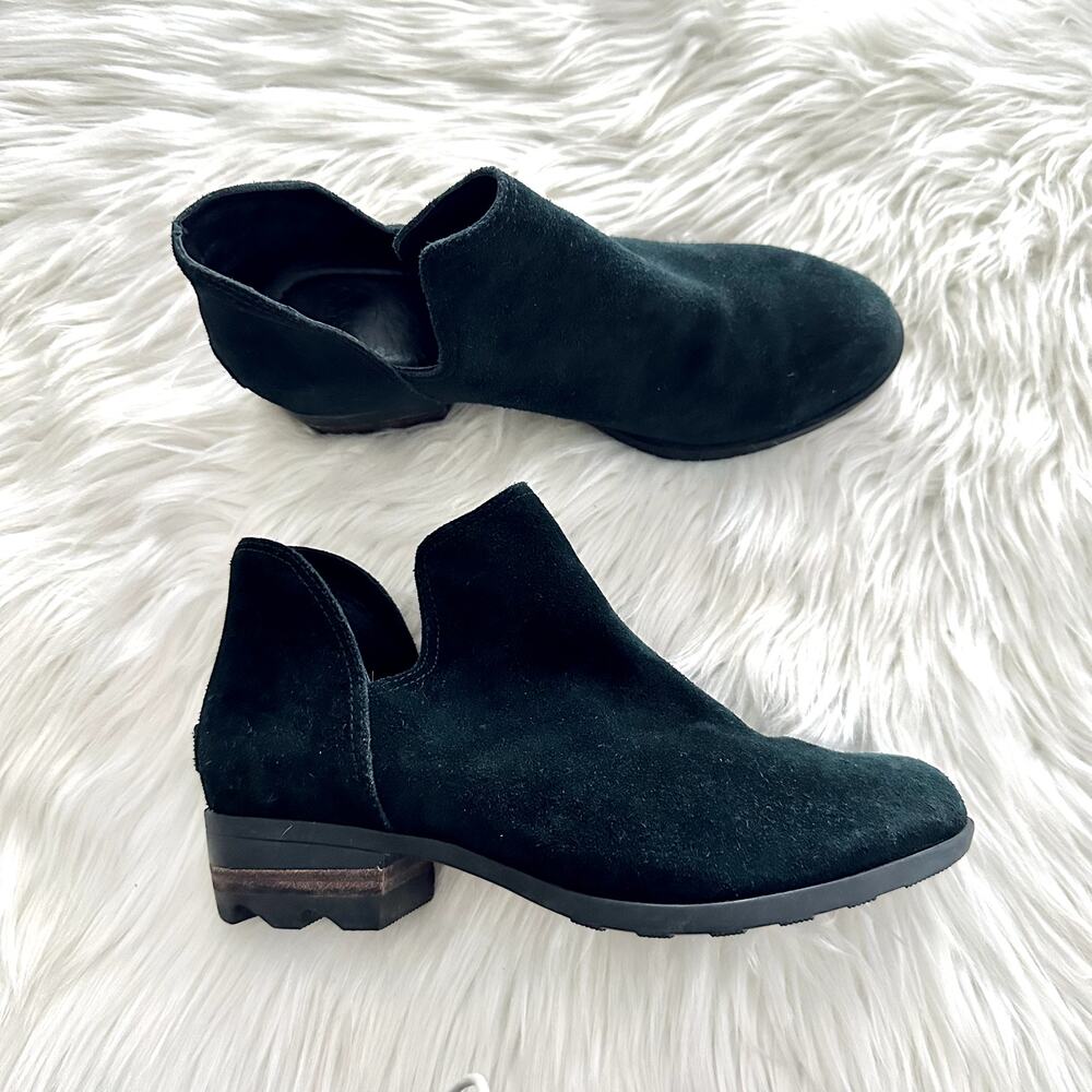 Sorel Lolla Cut-Out Ankle Boot Sz 9